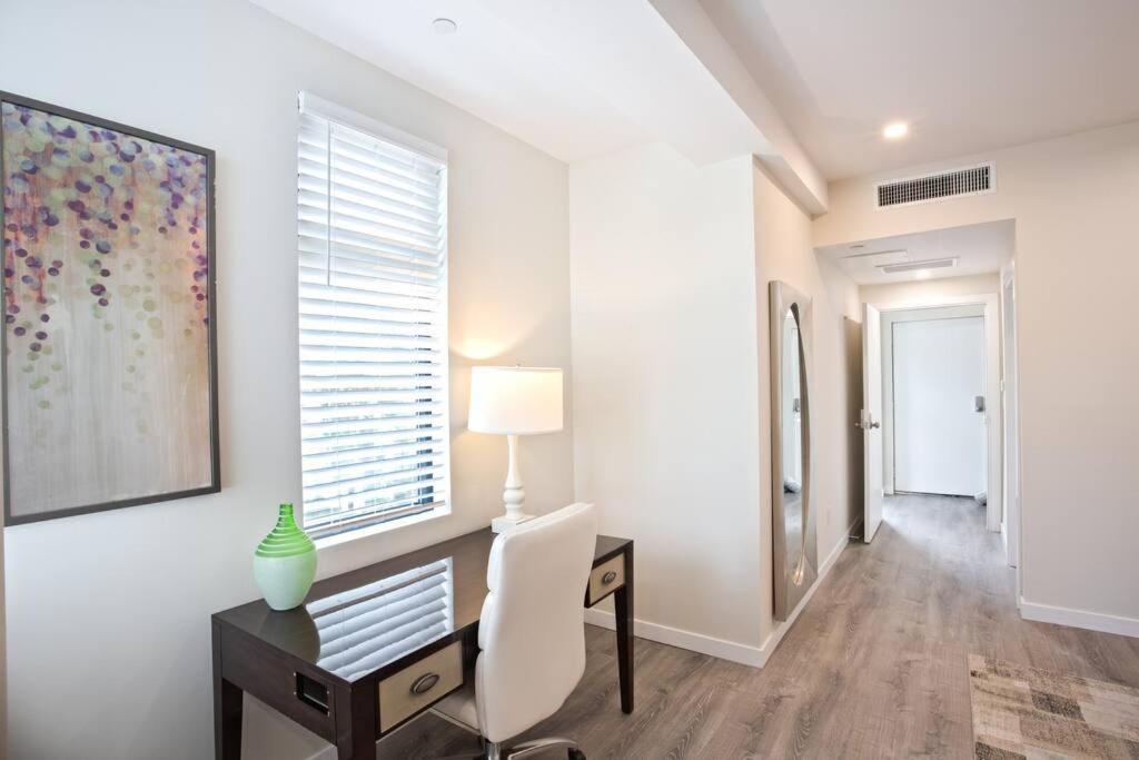 Luxurious One Bedroom Suite With Balboa Park View San Diego Bagian luar foto
